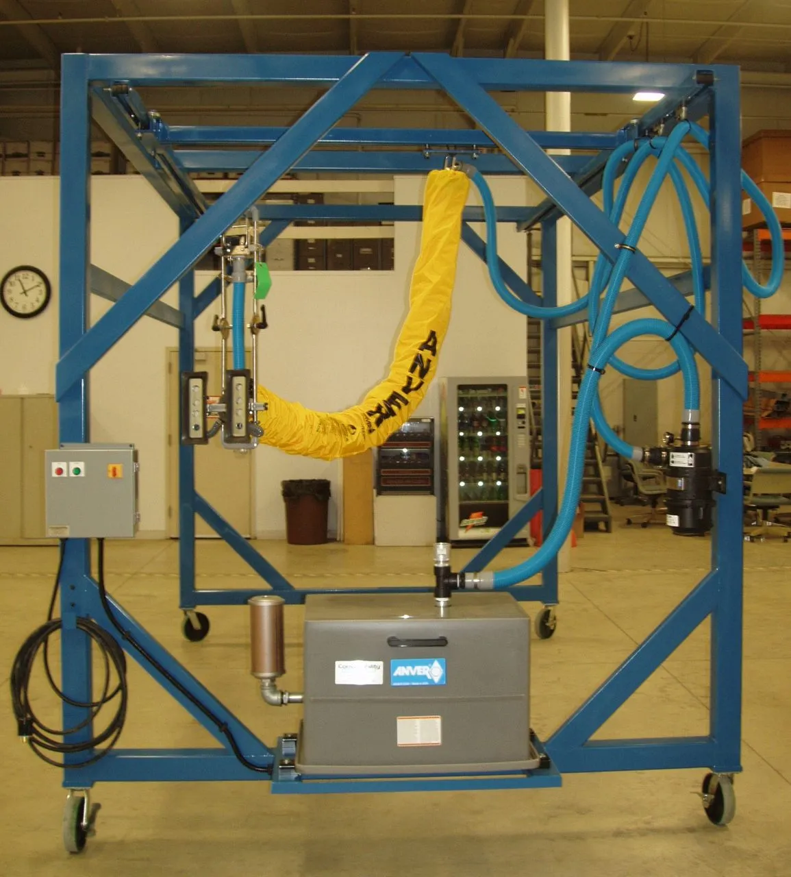 Ergonomic lift equipment at a workstation